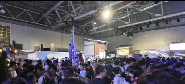 开云体育眼神再转向官方提到的痛艇-开云「中国」kaiyun体育网址-登录入口