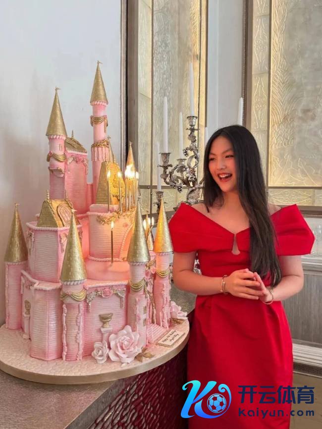 李湘王岳伦为王诗龄庆16岁诞辰 奢华好看引热议