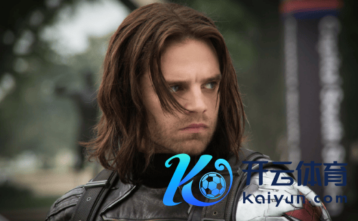 情感拉满！冬兵黑寡妇《新蝙蝠侠 2》再聚合演浑家