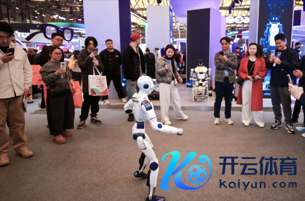 巨匠首款！宇树京东定制东说念主形机器东说念主亮相